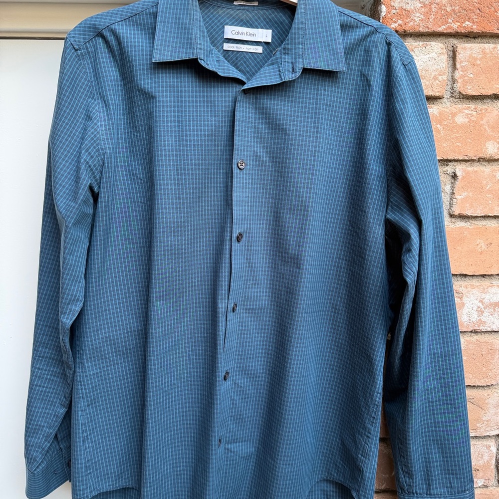 Calvin Klein Men's Teal Checkered Button-Down Shirt